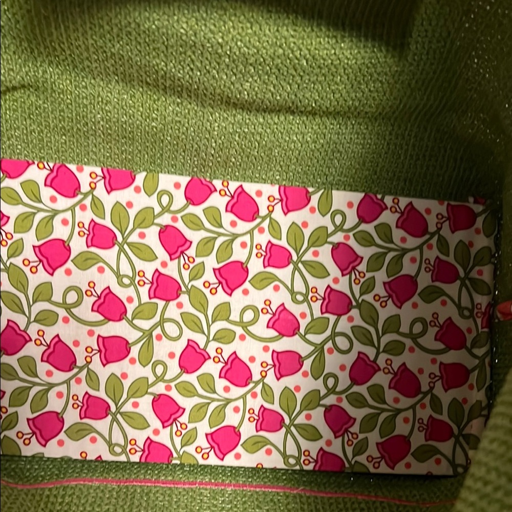 Vera Bradley Green and Pink Floral Heart Tote - Picture 8 of 8